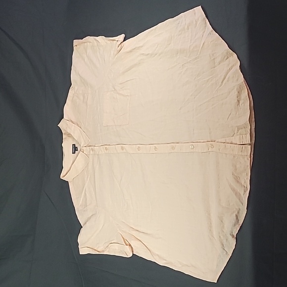 TORRID Beachy Shirt Women's Peach Blush Button Down Relaxed Size 4 (26/28) - Picture 1 of 9